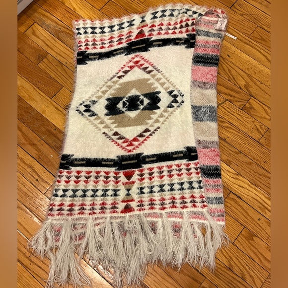 Free People Canyonland Fringe Kimono Southwestern Aztec Fuzzy Poncho One Size - Picture 12 of 16